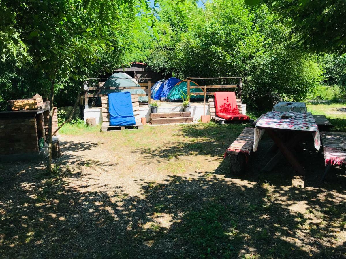 Ieşelniţa Camping In Clisura Dunarii المظهر الخارجي الصورة